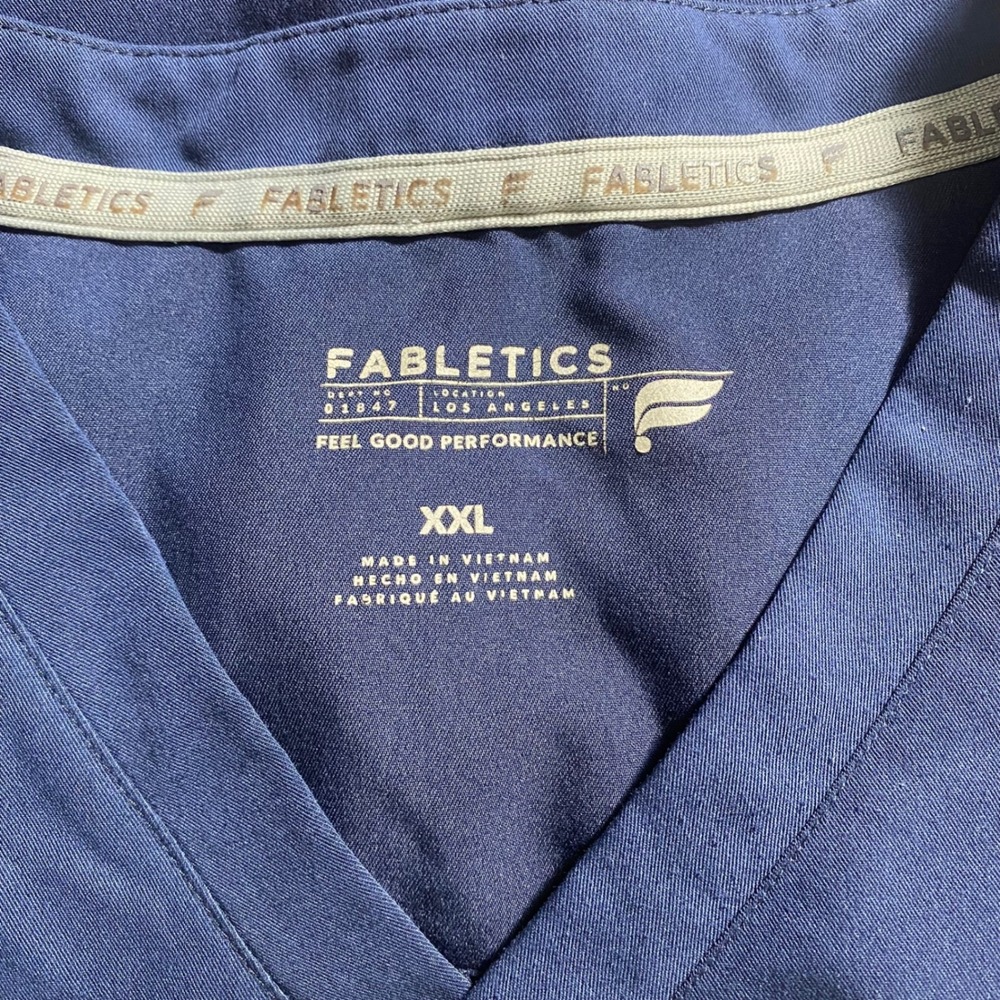 Fabletics XXL Navy Blue V-Neck Scrub Top VS22538918 Performance Medical Shirt